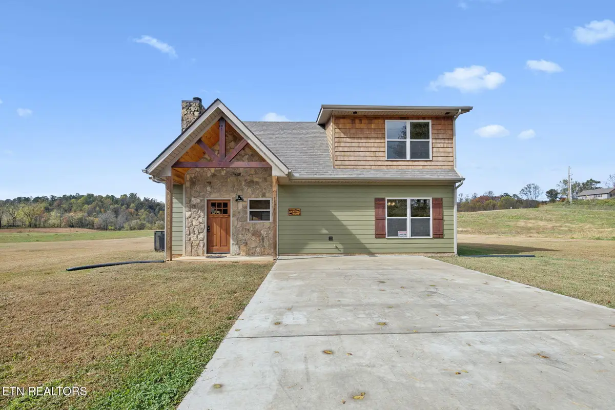 3871 Holders Grove Rd, Cosby, TN 37722 - Image #1