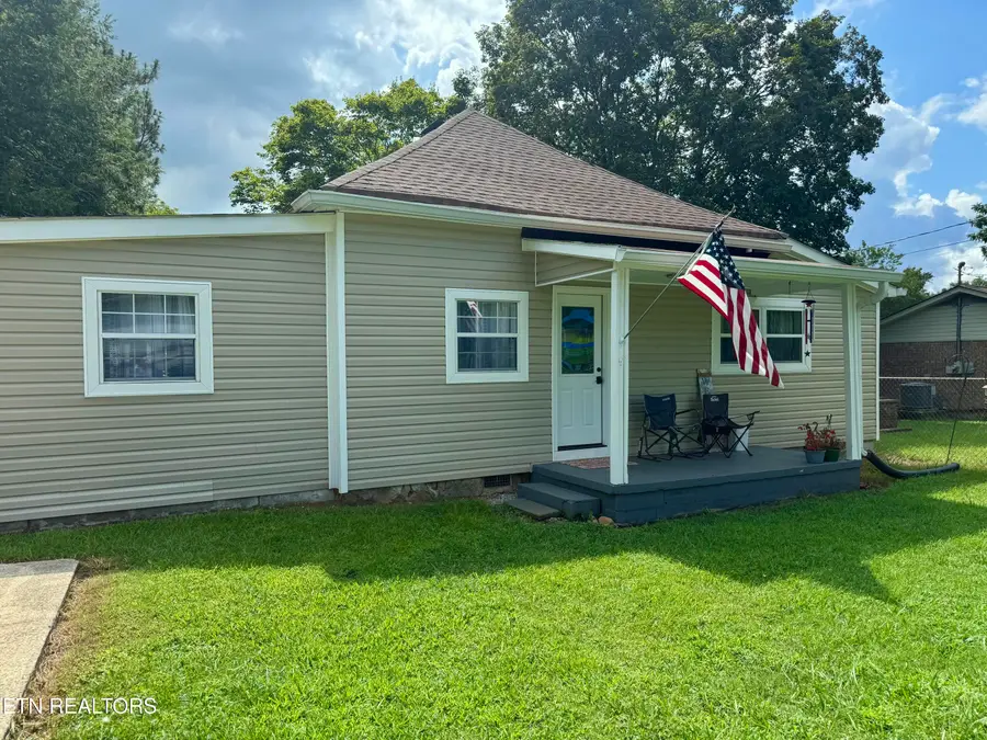 210 6th St, Graysville, TN 37338 - Image #2