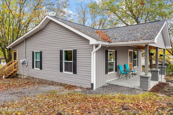 1305 N Jackson St, Athens, TN 37303