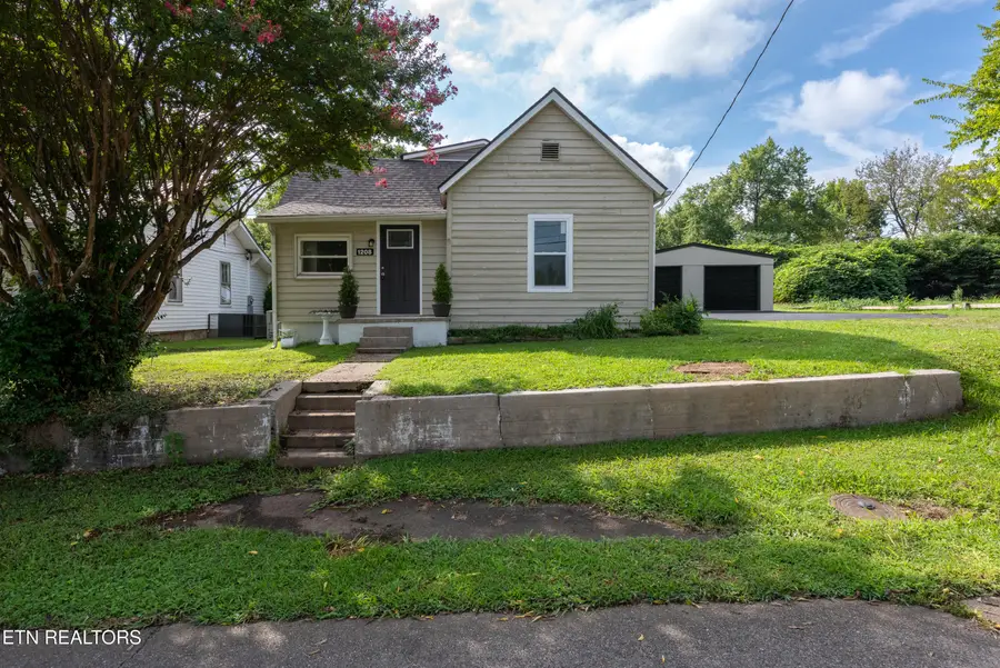 1208 Vermont Ave, Knoxville, TN 37921 - Image #2