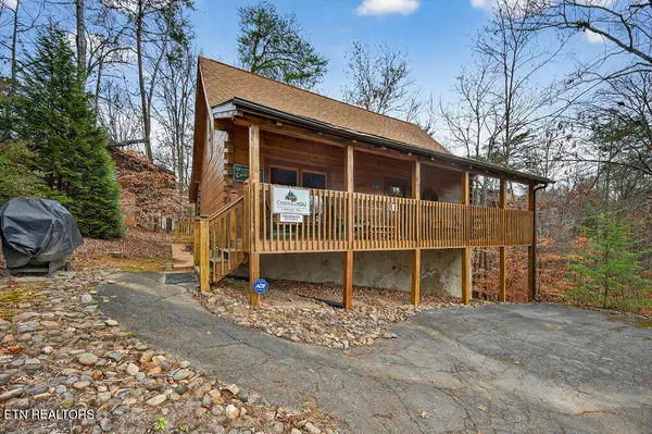 640 Forest Drive, Pigeon Forge, TN 37863
