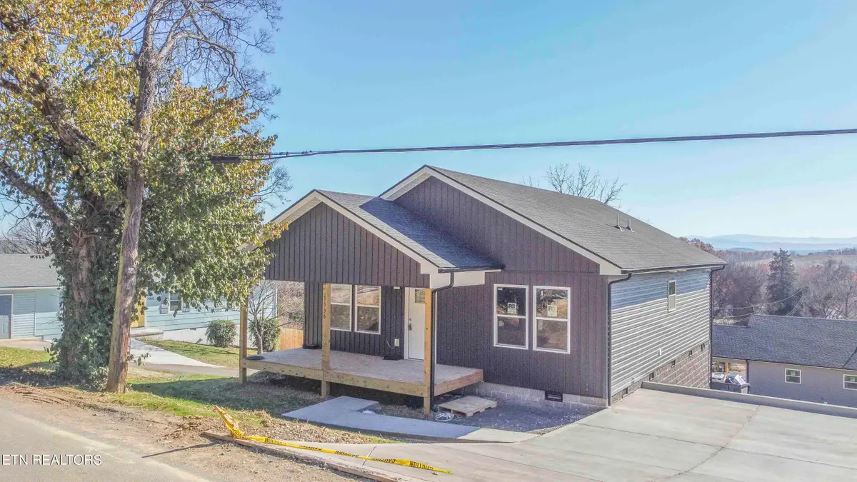 3336 Wimpole Ave, Knoxville, TN 37914 - Image #1