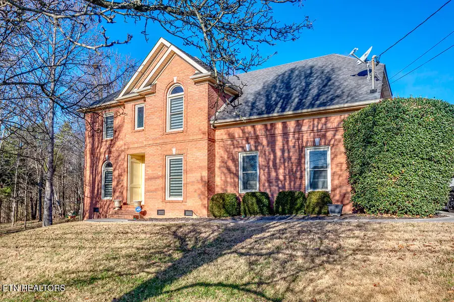 817 Tate Trotter Rd, Powell, TN 37849 - Image #2