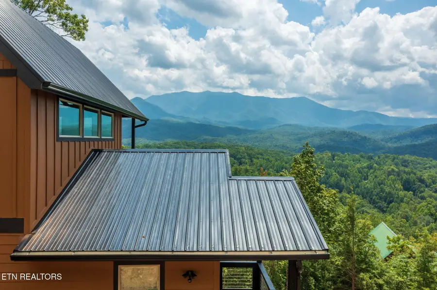 775 Cartertown Rd, Gatlinburg, TN 37738 - Image #2