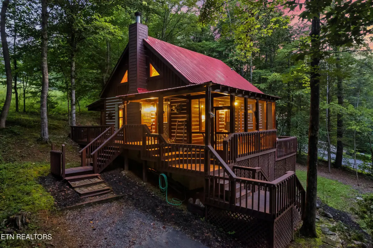 316 Laurel Rd, Townsend, TN 37882 - Image #1