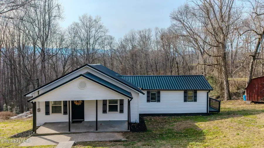 2801 Oak Grove Rd, Rocky Top, TN 37769 - Image #2