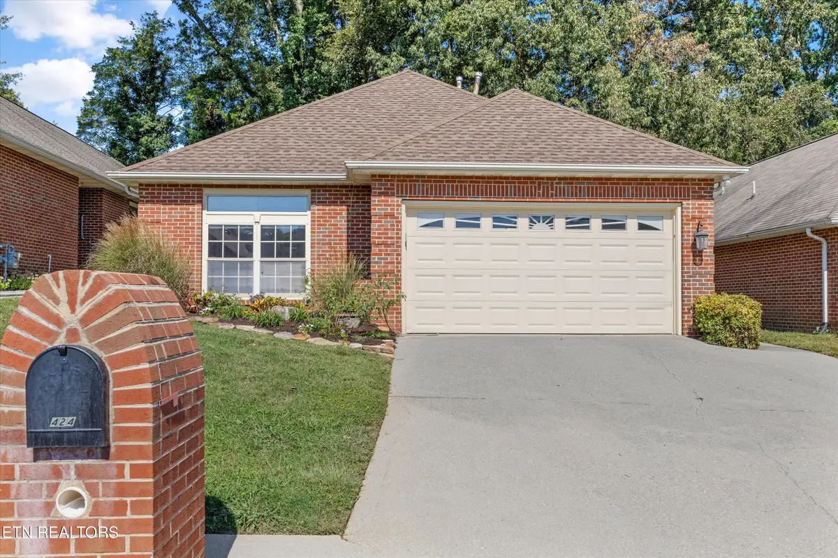 424 Creekview Lane, Knoxville, TN 37923 - Image #1