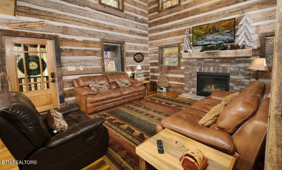 636 Jess Field Rd, Gatlinburg, TN 37738 - Image #3