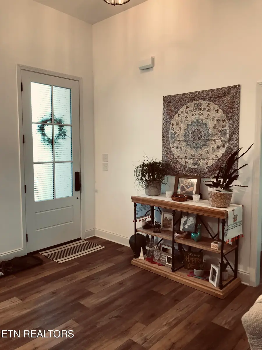 446 Tanzanite Tr, New Tazewell, TN 37825 - Image #3