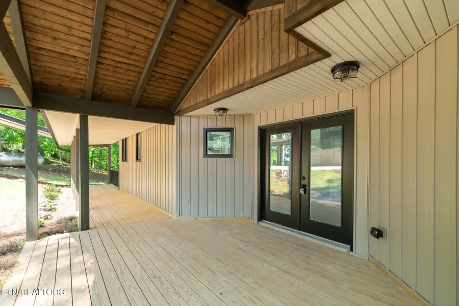 4042 Riverpoint Way, Louisville, TN 37777 - Image #2