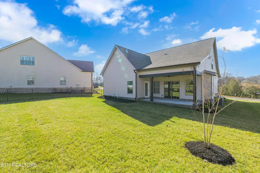 2926 Snow Pond Rd, Knoxville, TN 37931 - Image #2