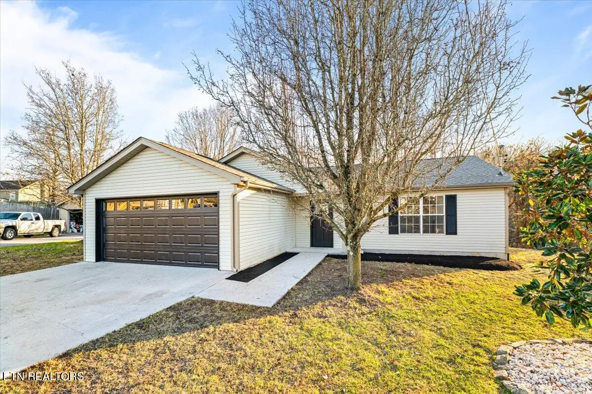 6230 Hugh Willis Rd, Powell, TN 37849 - Image #1