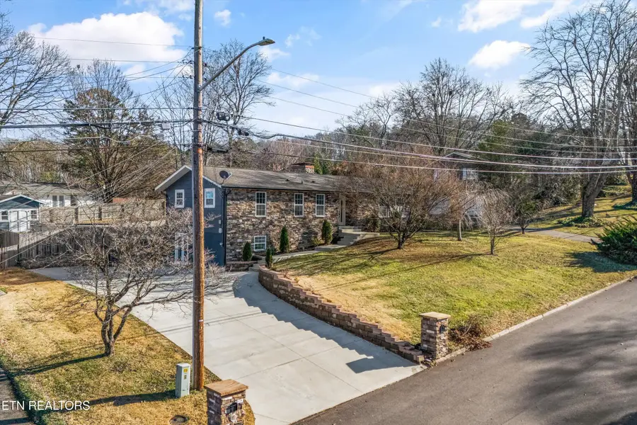 3716 Frostwood Rd, Knoxville, TN 37921 - Image #3