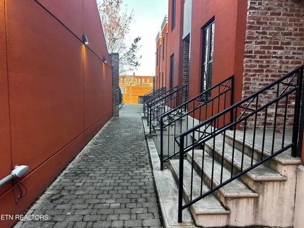 211 Mews Way, Knoxville, TN 37917