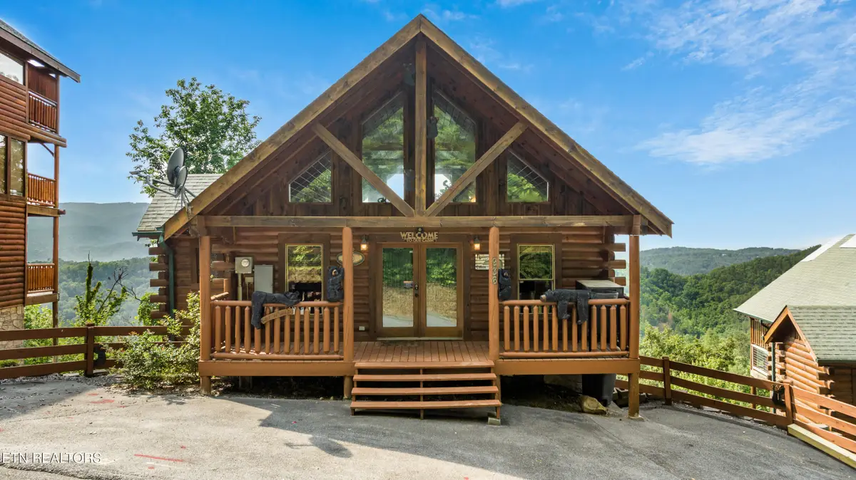 936 Black Bear Cub Way, Sevierville, TN 37862 - #1