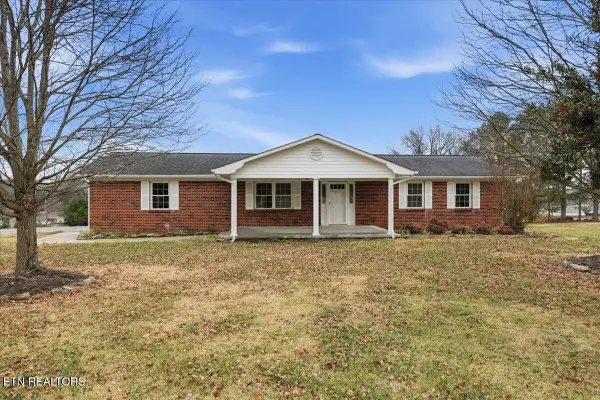 10050 Rutledge Pike, Corryton, TN 37721
