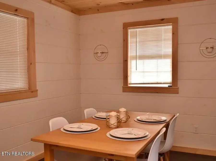 217 Yoakum Rd, Speedwell, TN 37870 - Image #3