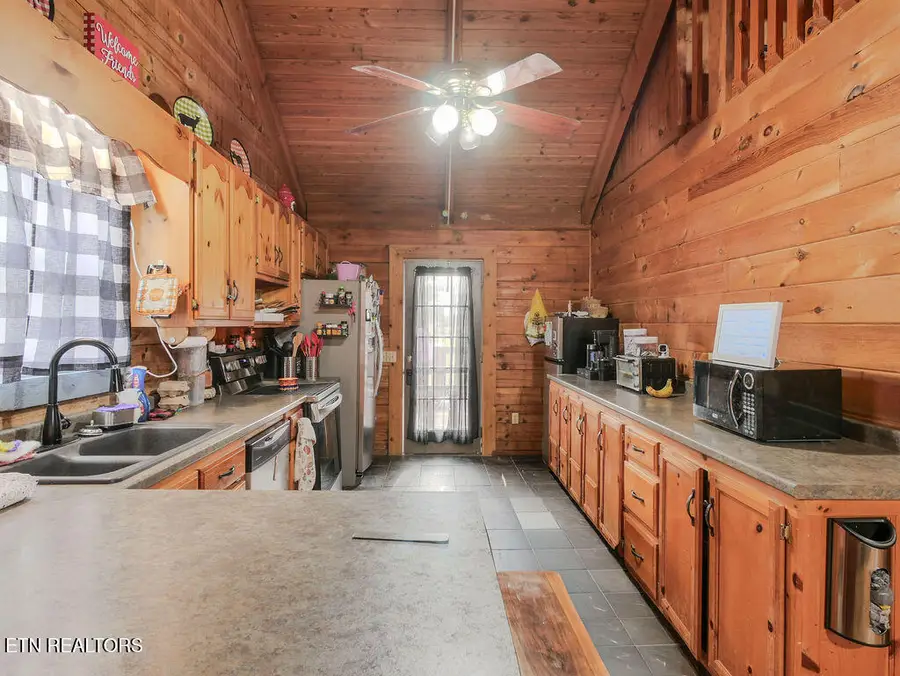 1099 Thomas Road, Benton, TN 37307 - Image #2