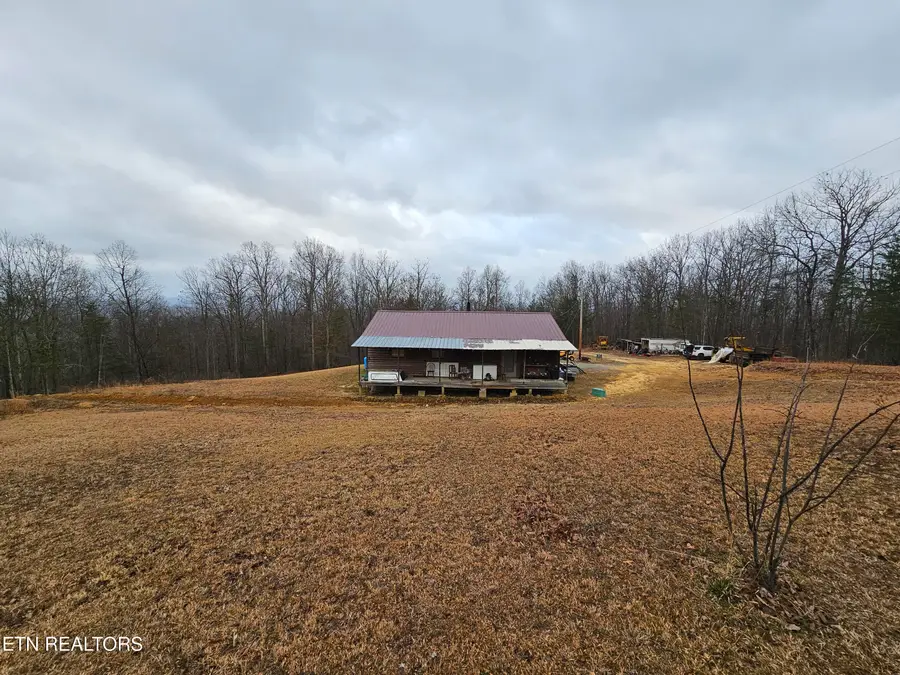 741 Melvin Hollow Rd, Pioneer, TN 37847 - Image #3