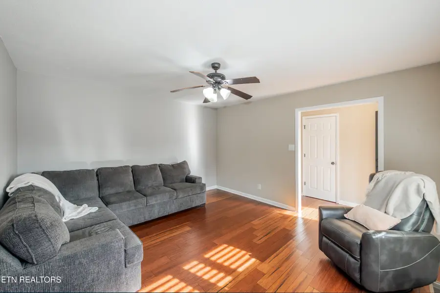 5405 Malmsbury Rd, Knoxville, TN 37921 - Image #2