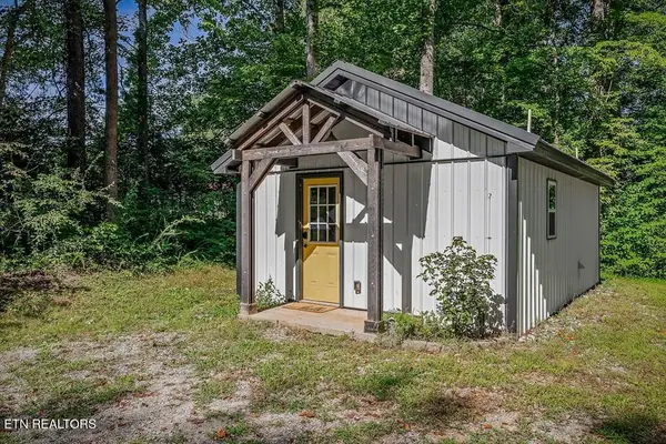 3249 Moodyville Rd, Byrdstown, TN 38549