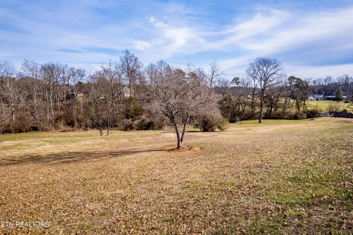 910 Houston Springs Rd, Greenback, TN 37742 - Image #1