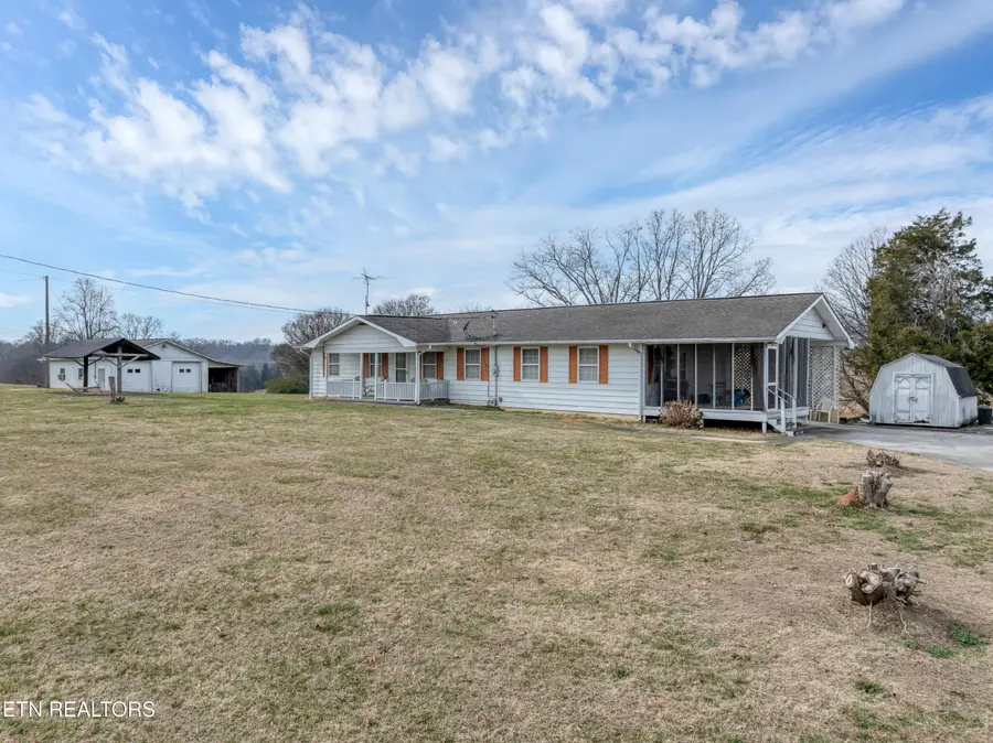 433 S Old Grey Ridge Rd, Friendsville, TN 37737 - Image #3