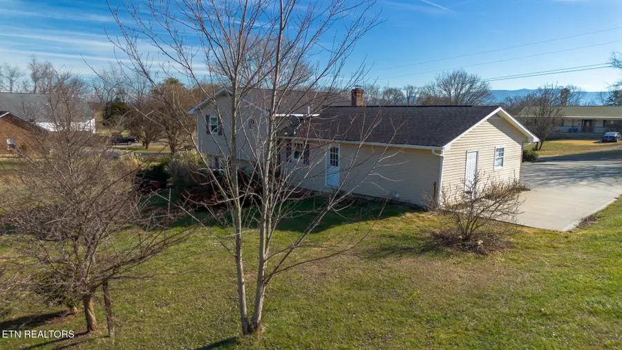 412 George Washington Drive, Dandridge, TN 37725 - Image #3