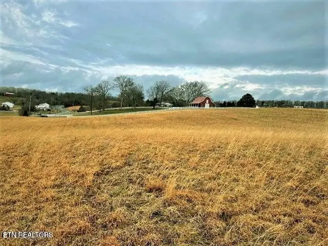 360 & 372 Oakland Rd, Sweetwater, TN 37874 - Image #1