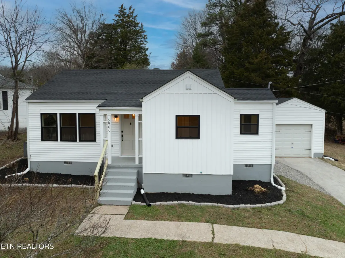 5900 Grove Drive, Knoxville, TN 37918 - Image #1
