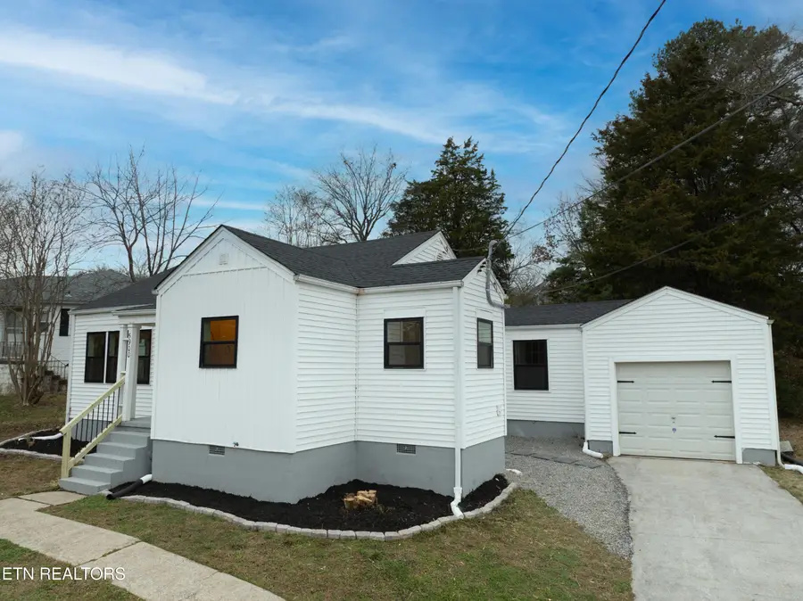 5900 Grove Drive, Knoxville, TN 37918 - Image #2