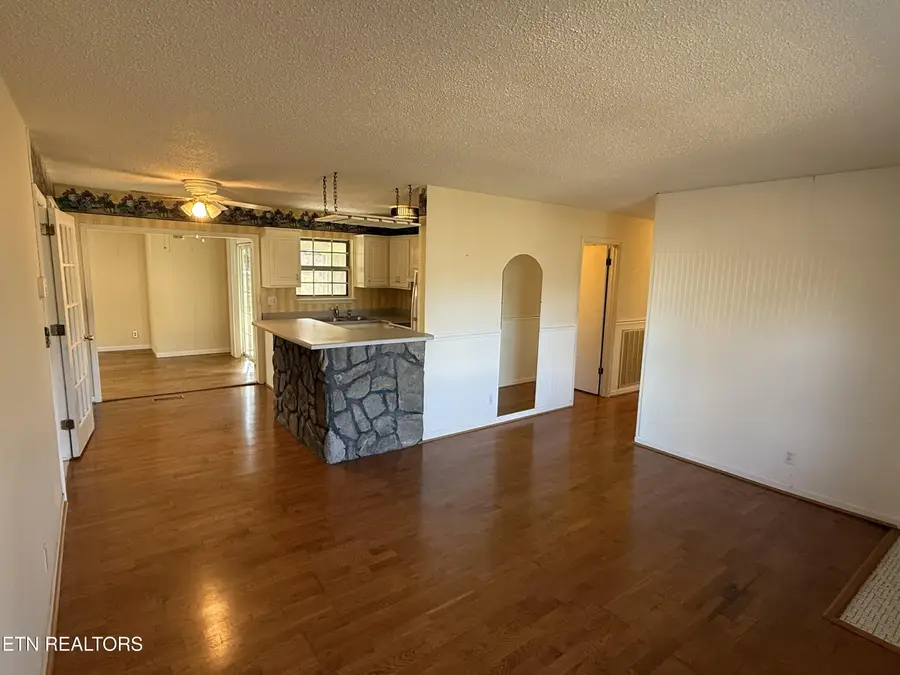 1660 E Boy Scout Rd, Hixson, TN 37343 - Image #3