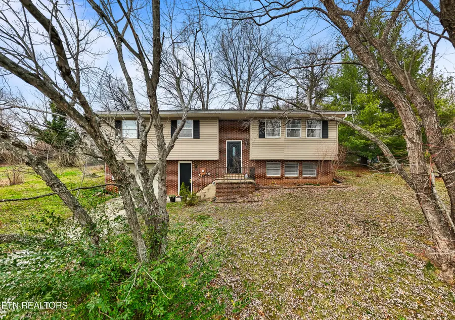 307 Mcmasters Place, Maryville, TN 37801 - Image #2