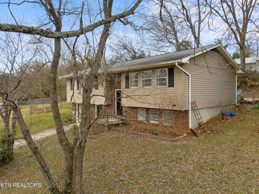 307 Mcmasters Place, Maryville, TN 37801 - Image #3