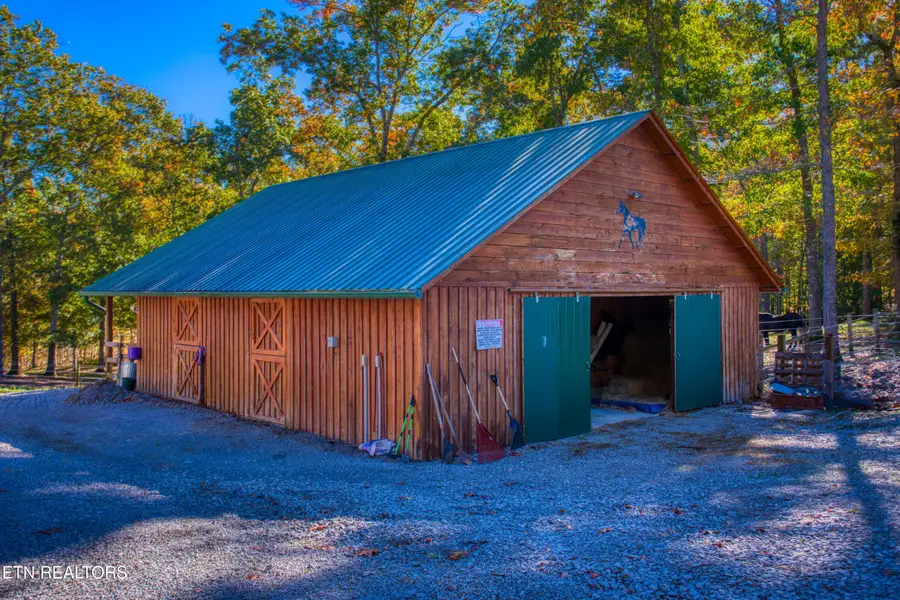 977 Spruce Creek Drive, Jamestown, TN 38556 - Image #2