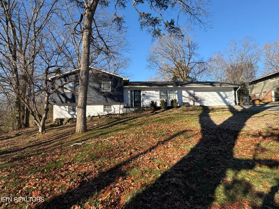 5720 Chesswood Drive, Knoxville, TN 37912 - Image #2