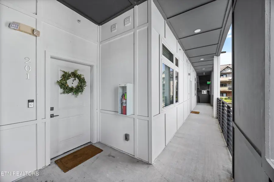 1117 Laurel Avenue Unit 201 Ave #201, Knoxville, TN 37916 - Image #3
