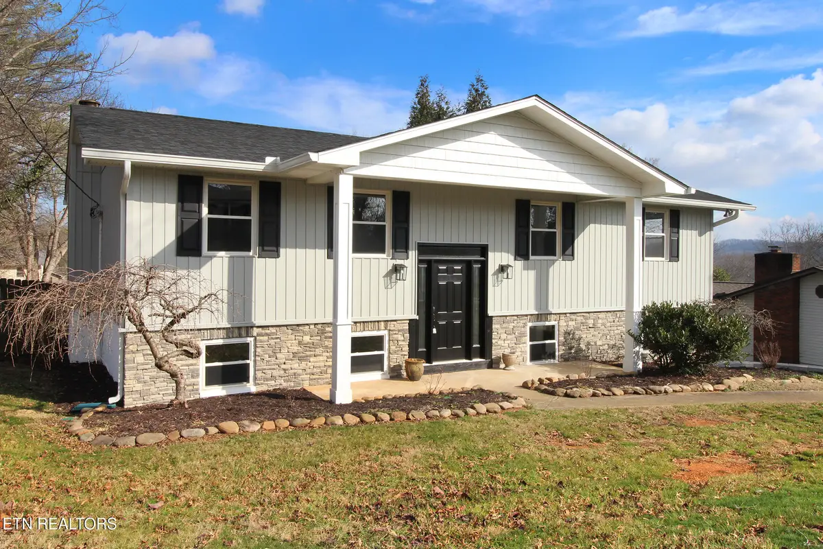 7824 Cedarcrest Rd, Knoxville, TN 37938 - #1