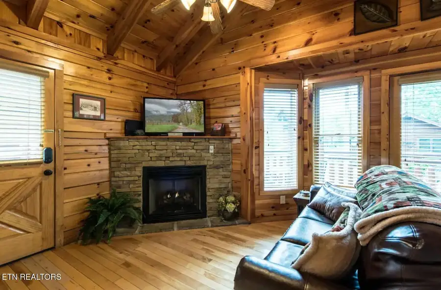 2304 River Port Way, Pigeon Forge, TN 37863 - Image #3