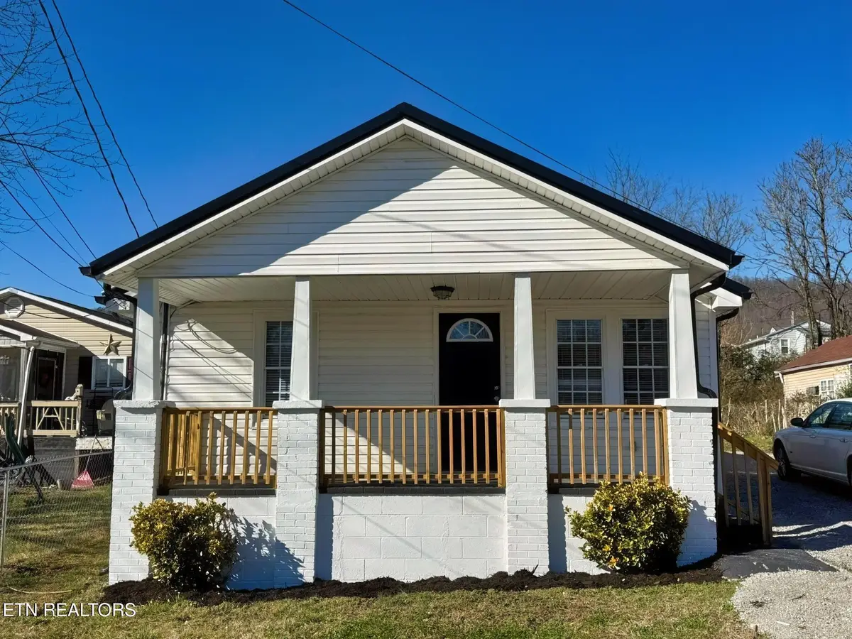 509 E Hemlock St, Lafollette, TN 37766 - Image #1