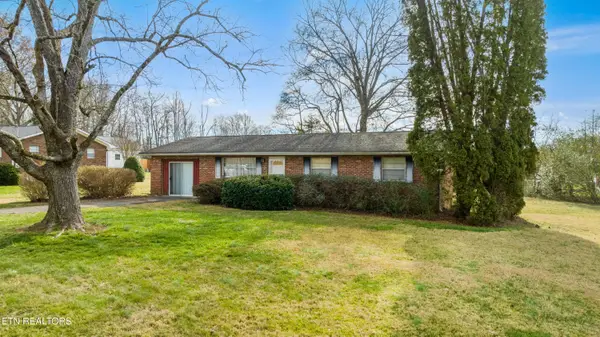 4612 Blairwood Drive, Knoxville, TN 37938