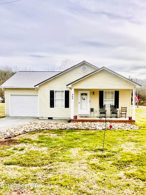 969 Satterfield Rd, Maynardville, TN 37807