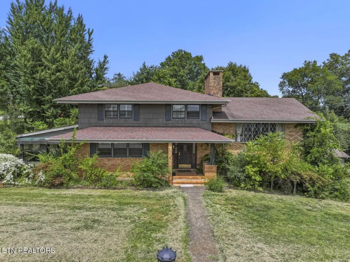 212 W Central Ave, Sweetwater, TN 37874 - Image #1