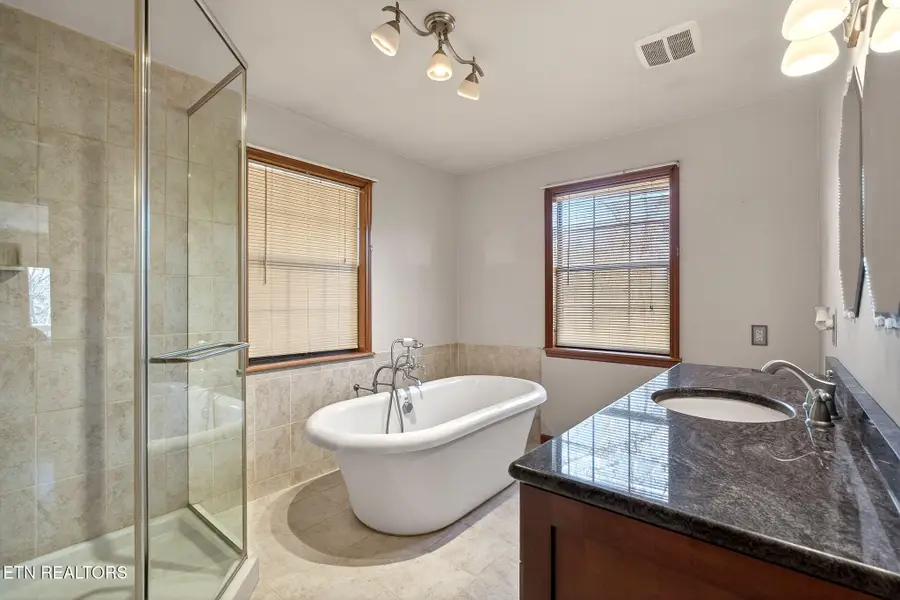 3055 Clemmons Rd, Bloomington Springs, TN 38545 - #3