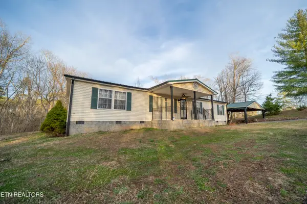 10423 Slemp Rd, Kodak, TN 37764