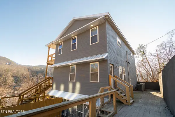 139 Water Tower Rd, Gatlinburg, TN 37738