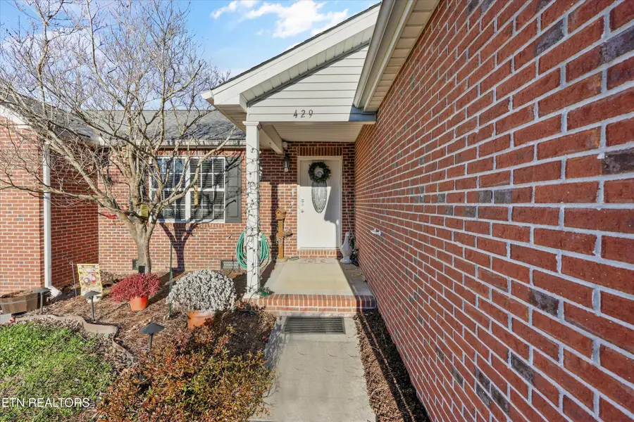 429 Hillside Lane, Lenoir City, TN 37771 - Image #3