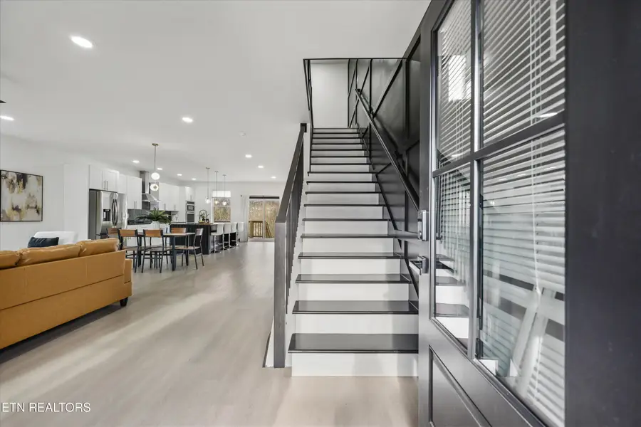 1303 W Baxter Ave, Knoxville, TN 37921 - Image #2