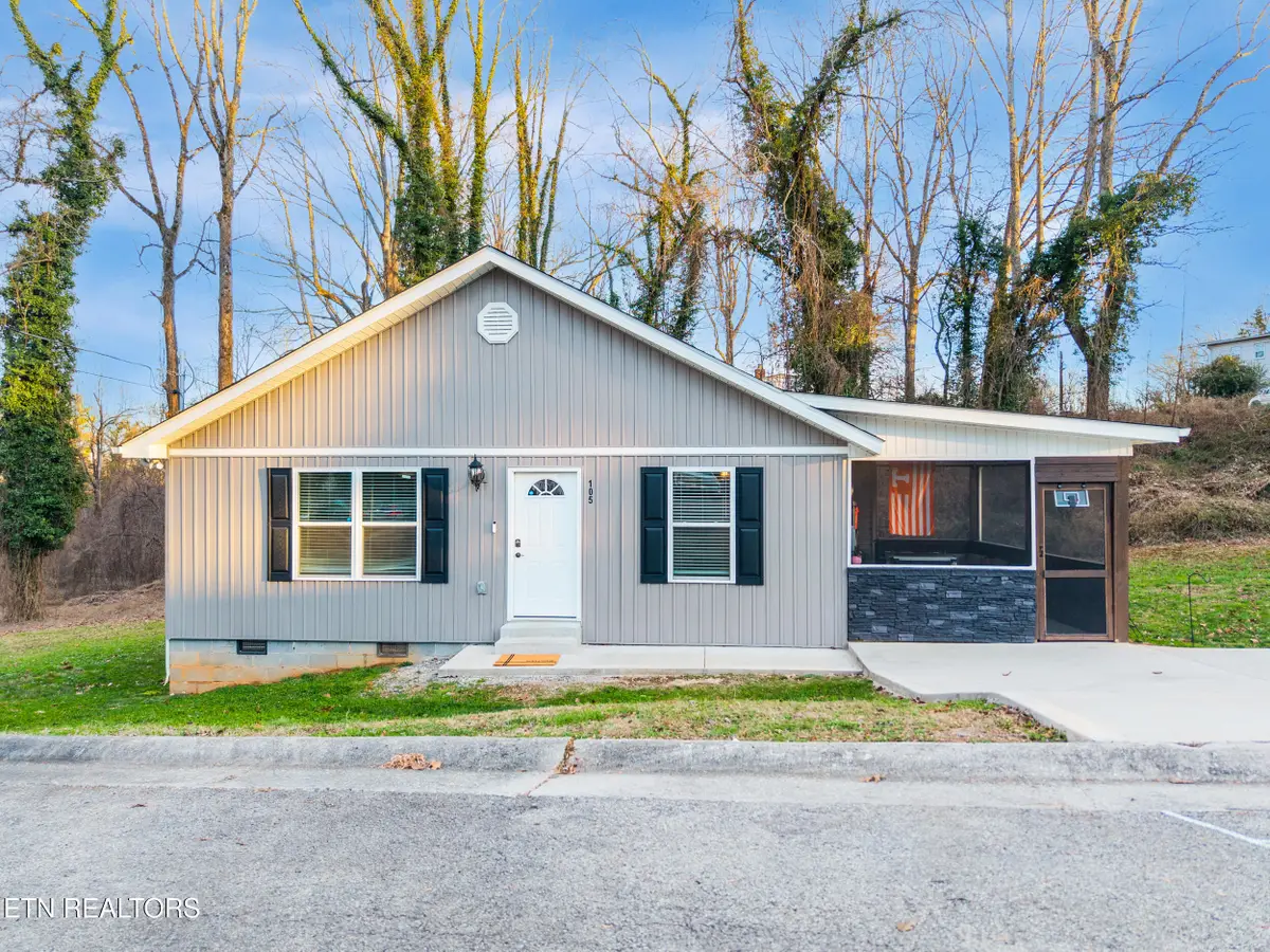105 Waddell Place, Oak Ridge, TN 37830 - Image #1