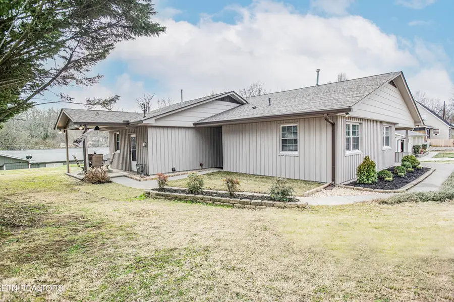 132 Pembroke Rd, Oak Ridge, TN 37830 - Image #2